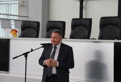 Информация о руководстве, графике приема граждан и отделах музея
